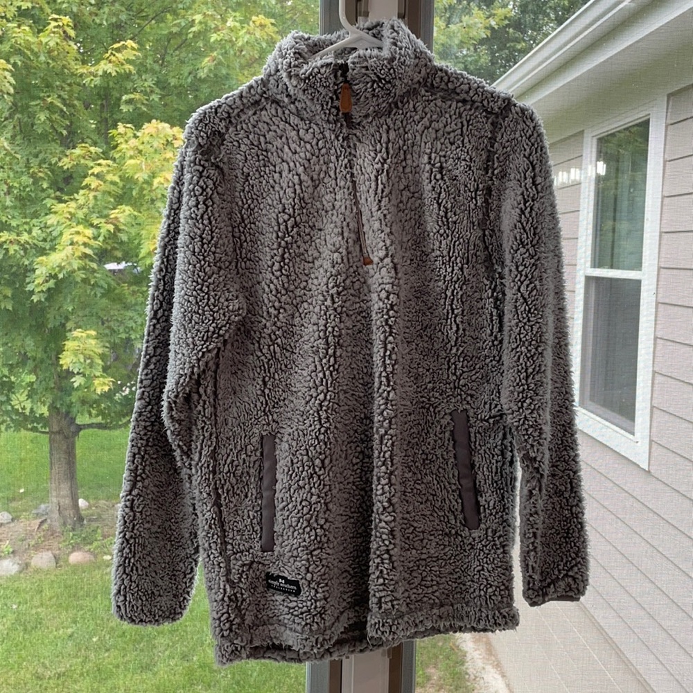 Lightly worn fuzzy gray quarter zip, junior /kids size, in good condition